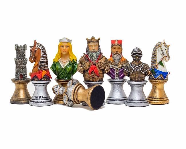 Set Mittelalterliche Büste Schachbrett aus Ahorn- und Walnussholz & Schachspiel Handbemalt aus Harz – Bild 2