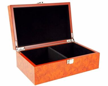 Aufbewahrungsbox aus Wurzelfurnier (Königshöhe = 8,8 cm)