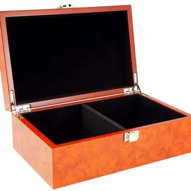 Aufbewahrungsbox aus Wurzelfurnier (Königshöhe = 8,8 cm)