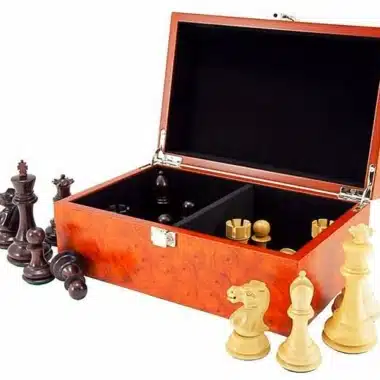 Aufbewahrungsbox aus Wurzelfurnier (Königshöhe = 8,8 cm)