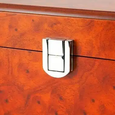 Aufbewahrungsbox aus Wurzelfurnier (Königshöhe = 11 cm)