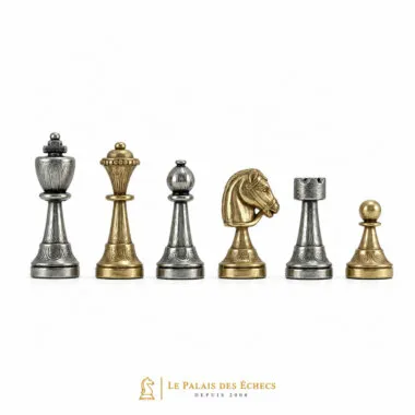 Schachspiel aus Metall Staunton, komplette Reihe goldener und silberner Figuren