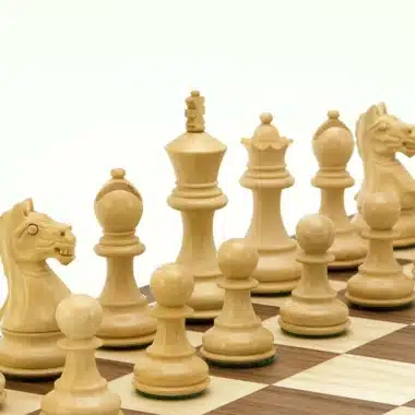 Set Fierce Knight Braun Schachbrett aus Nussbaum- und Ahornholz, Schachspiel aus Rosenholz und Aufbewahrungskiste aus Buchsbaumholz – Bild 3