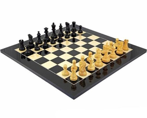 Set "Atlantic Gloss" Schachbrett aus Ahornholz und Schachspiel aus Holz