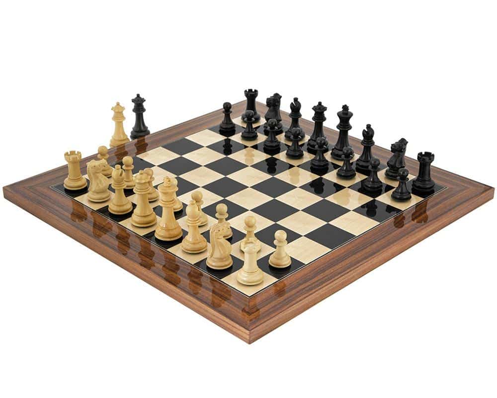Set "Alter Englisch IV" Schachbrett aus Holz Design und Schachfiguren aus Buchsbaum und schwarz gefärbtem Buchsbaum