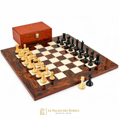 Komplettes Set mit Ahornmaser-Schachbrett, Ebenholzfiguren und Box
