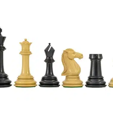 Nahaufnahme von König, Dame, Läufer, Springer und Turm