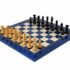 Ensemble "Oxford Noir et Bleu" Echiquier en Bois d'Erable Bleu et Jeu d'Echecs en Bois de Buis
