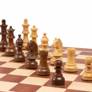 Novizen-Set Schachbrett aus Mahagoniholz, Schachspiel aus Akazien- und Buchsbaumholz & Aufbewahrungsbox aus Wengeholz – Bild 3