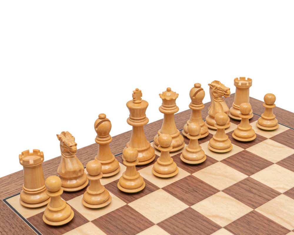 Set Altenglisch III Schachbrett aus Nussbaum und Ahorn und Schachspiel aus Ebonisiertem Buchsbaum – Bild 4