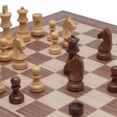 Alternative view of Schachspielset Anfänger II aus Akazienholz und Schachbrett aus Walnussholz