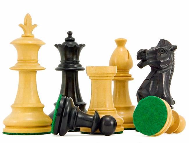 Schwarzblumen-Set Schachbrett aus Ahornholz & Schachspiel aus Buchsbaumholz – Bild 6