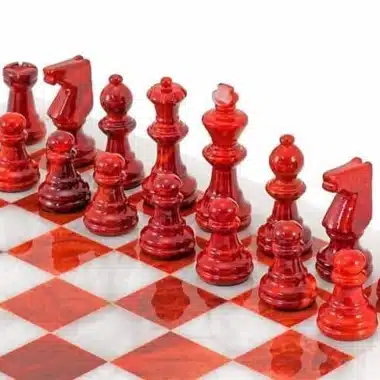 Set "Rot und Weiß" Schachbrett und Schachspiel aus Alabaster von Volterra