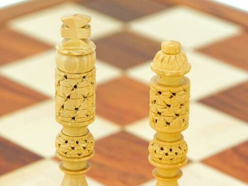 Schachspiel "Türme" aus vergoldetem Rosenholz und Buchsbaumholz