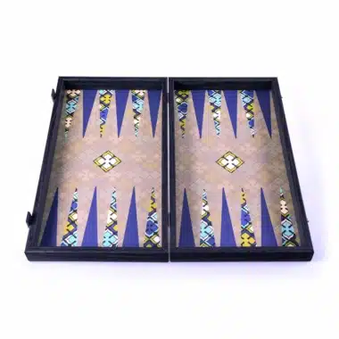 Backgammon Floral Créatif geöffnet, Spielfeld mit blauen und gelben Mustern von vorne