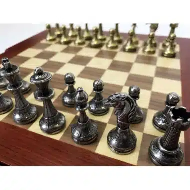 Alternative view of Set Mignon Flower XI Schachbrett mit Aufbewahrung aus Nussbaum- und Ahornholz und Metallschachspiel