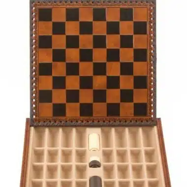 Napoleon II Box senkrecht halb geöffnet, weiße Figur auf den Fächern platziert