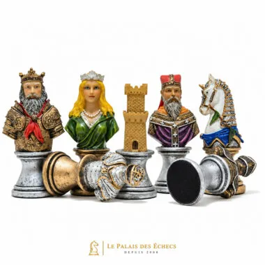 Schachfiguren mittelalterliche Büsten, Könige, Dame, Turm und Springer im Detail