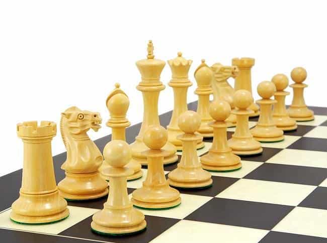 Set Altenglisch II Schachbrett aus Ahornholz & Schachspiel aus Ebenholz – Bild 2