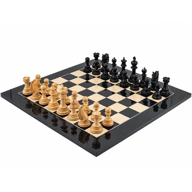 Set "Constantine" Schachbrett aus lackiertem Ahornholz und Schachspiel aus massivem Ebenholz
