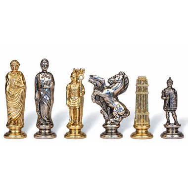 Schachfiguren César II aus massivem Metall mit silberner und goldener Oberfläche