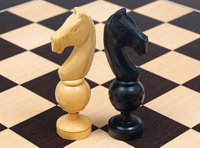 Schachspiel Regence Französisch aus Ebonisierten Buchsbaum – Bild 8