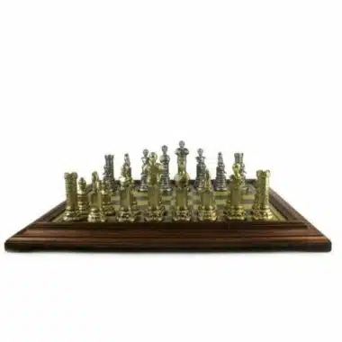 Schachspiel Römisches Reich VII mit goldenen und silbernen Figuren auf dem Brett, Vorderansicht
