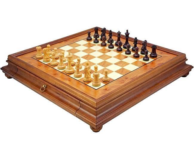 Supreme III Set Schachbrett aus Heideholz und Ulme & Schachspiel aus Rosenholz