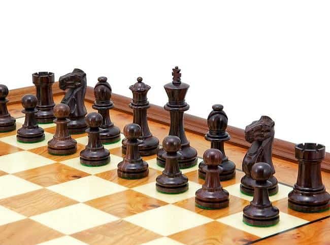 Supreme III Set Schachbrett aus Heideholz und Ulme & Schachspiel aus Rosenholz – Bild 3
