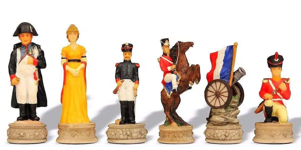 Historisches Schachset Schlacht von Waterloo mit Schachbrett aus Rosenholz und Stauraum – Bild 7