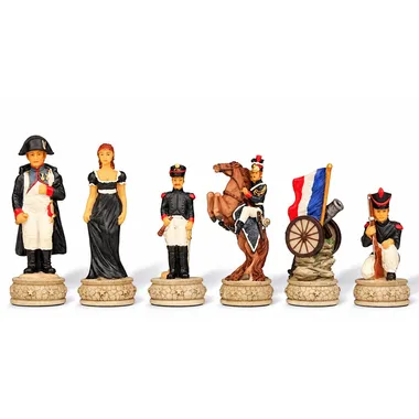 Figuren der französischen Seite: Dame, Offizier, Reiter und Fahnenträger