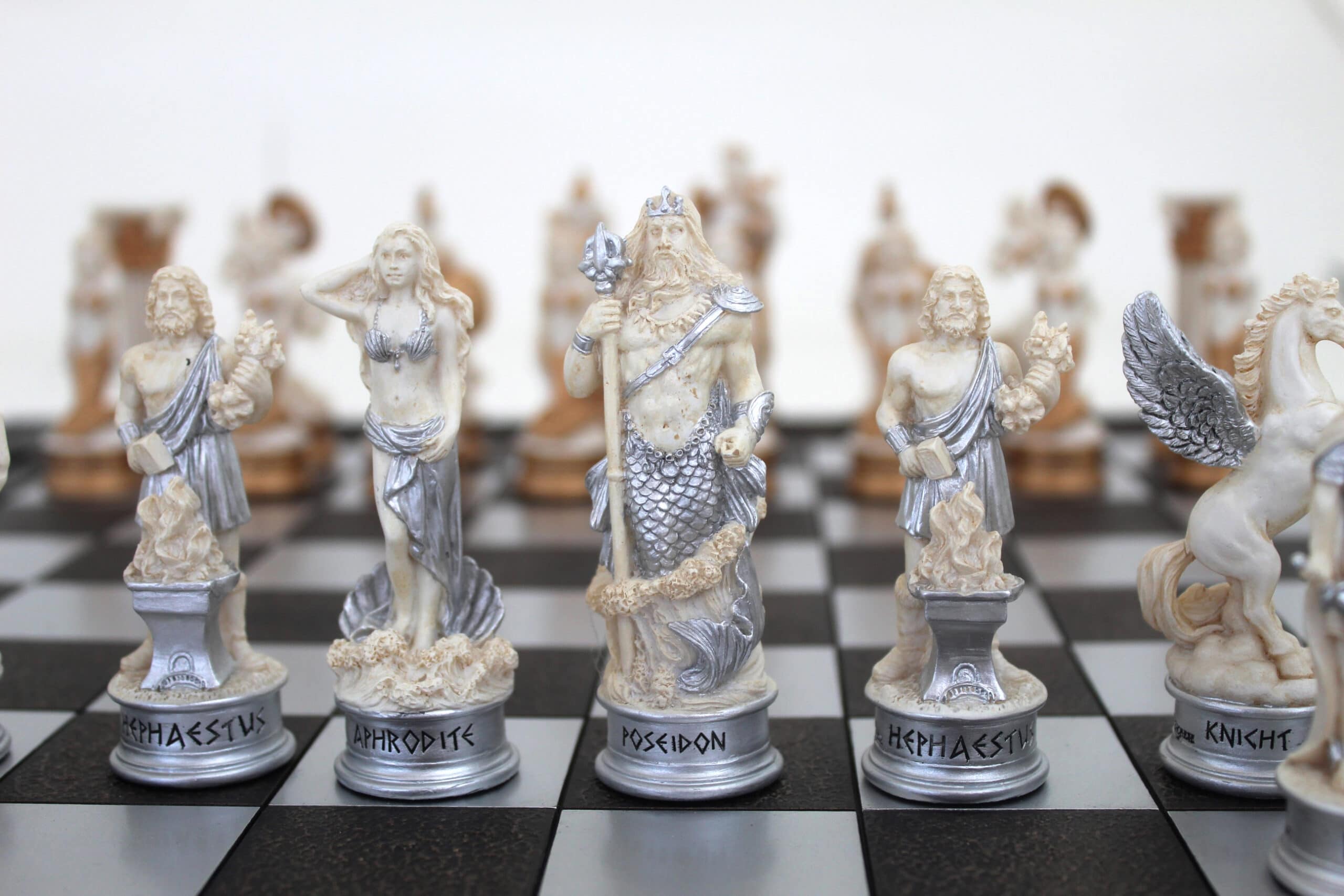 Schach mit griechischen Figuren.  Jetzt online bestellen bei Rhenania