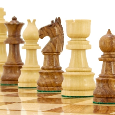 Schachspiel Opus-Serie aus Sheeshamholz und Buchsbaumholz
