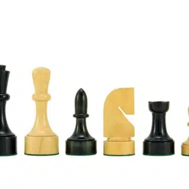 Schachfiguren aus Buchsbaumholz, schwarz und natur, nach Größe aufgereiht