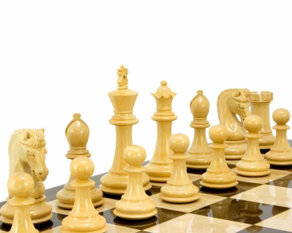 Schachspiel Canterbury Knight de Luxe aus Ebenholz und Buchsbaumholz