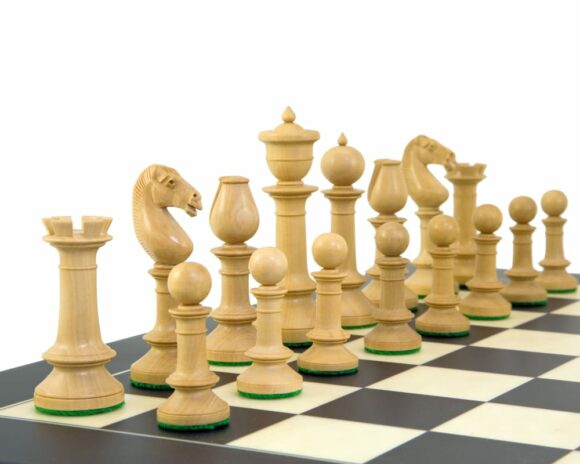 Schachspiel Nord Upright aus Ebenholz und Buchsbaumholz
