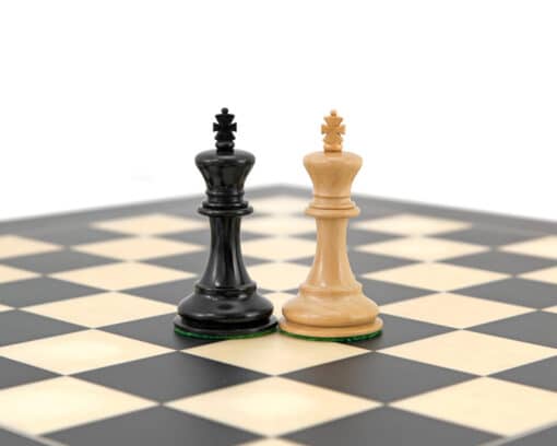 Staunton-Schachspiel aus Buchsbaumholz und Ebenholz Highgrove-Serie