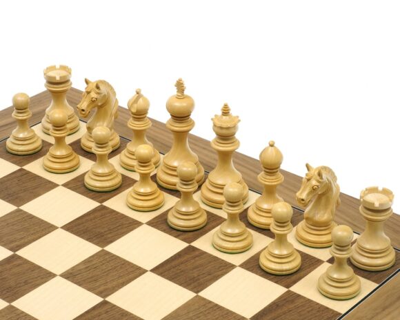 Schachspiel Garvi aus Buchsbaum- und Ebenholz