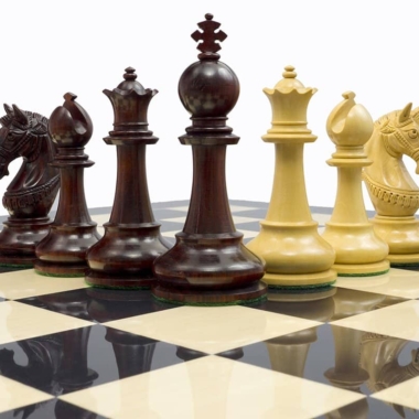 Schachspiel La Valletta aus Buchsbaumholz und Rotholz