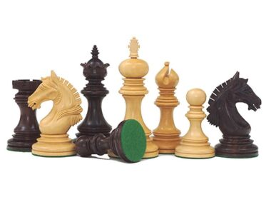 Schachspiel Garvi aus Buchsbaum- und Rosenholz