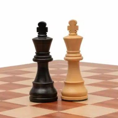 Schachspiel Down Head aus Buchsbaumholz und entkerntem Buchsbaumholz