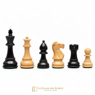 Klassisches Staunton-Schachspiel aus Buchsbaumholz und entrindetem Buchsbaumholz