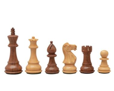 Klassisches Staunton-Schachspiel aus Akazien- und Buchsbaumholz
