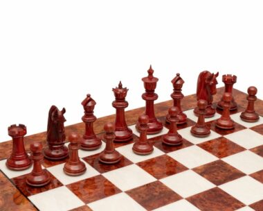 Blackburne de Luxe Schachspiel aus Padouk- und Buchsbaumholz