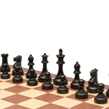 Englisches Schachspiel aus Buchsbaumholz und ebonisiertem Buchsbaumholz