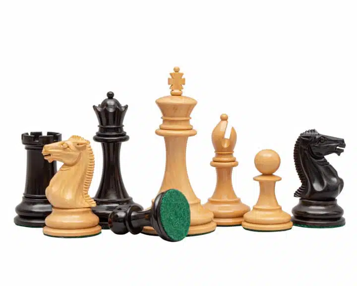 Rochester Schachspiel aus Buchsbaum- und Ebenholz