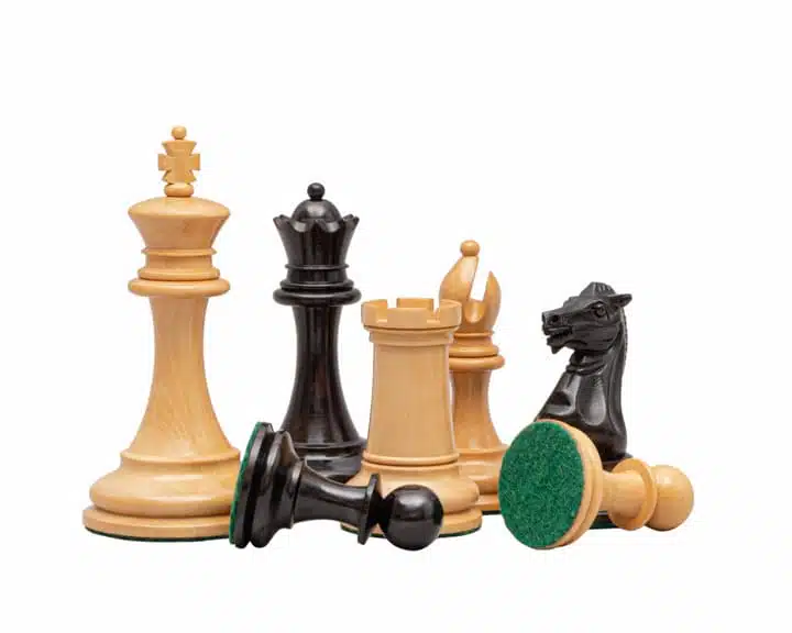 Rochester Schachspiel aus Buchsbaum- und Ebenholz