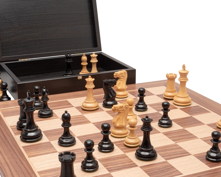Traditionelles Windsor-Schachspiel - Schachbrett aus Nussbaum und Ahorn & Figuren aus Buchsbaum und Ebenholz – Bild 4
