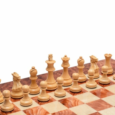 Modica de Luxe Italienisches Schachspiel - Schachbrett aus Ulmen- und Ahornholz & Figuren aus Buchsbaum- und Rosenholz