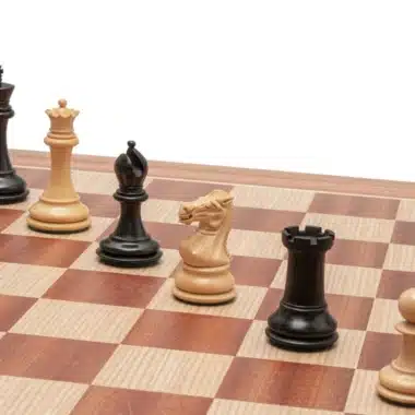 Staunton Sovereign Chess Set - Schachbrett aus Mahagoni- und Birkenholz & Figuren aus entbonisiertem Buchsbaumholz